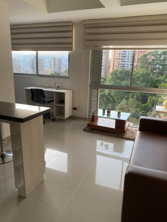 Apartasuite Moderna - En El Corazon Del Poblado Меделин Екстериор снимка